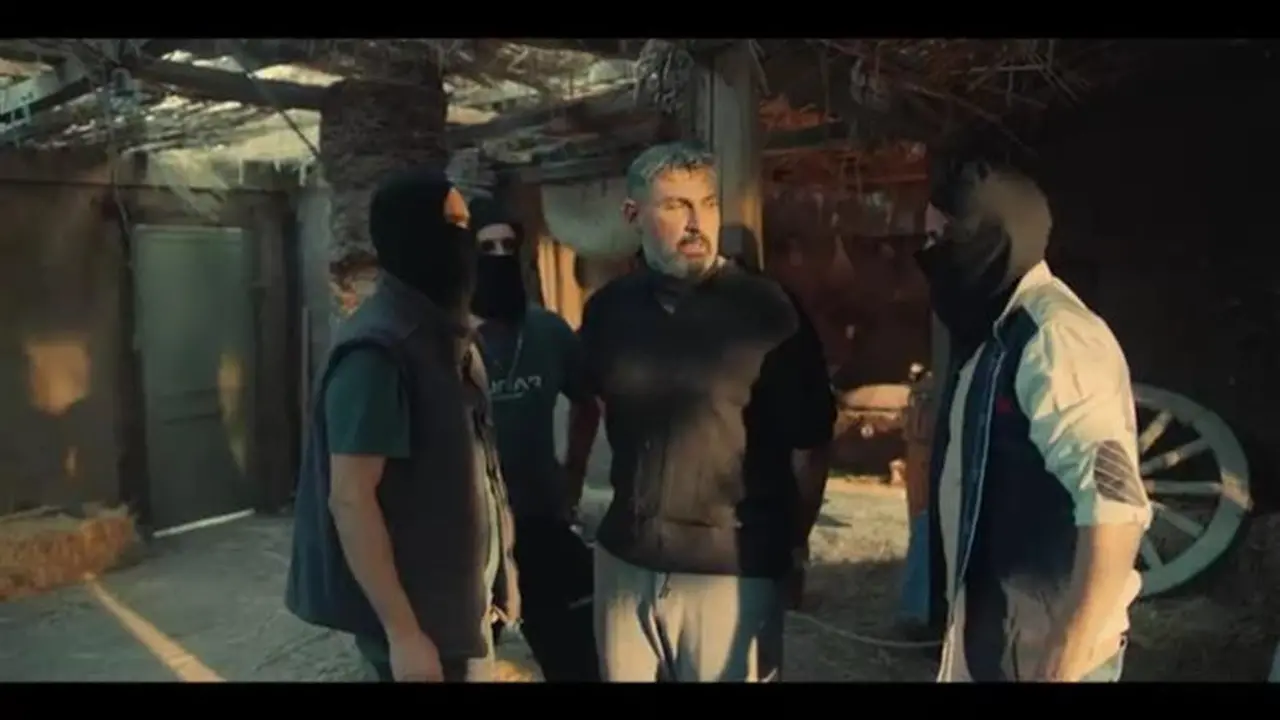 تطورات مثيرة في الحلقة 12 من مسلسل كلهم بيحبوا مودي بعد اختطاف ياسر جلال